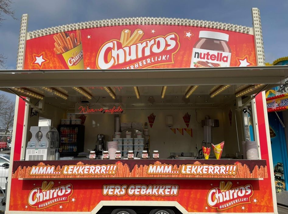 Churros stand rood oranje kleuren