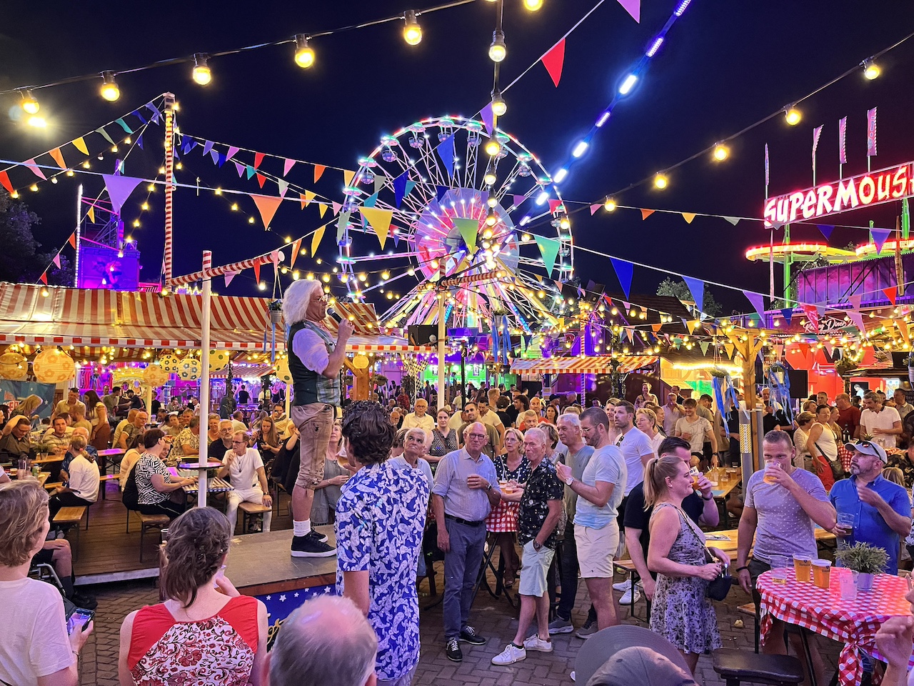 Tiroler dorp vol met bezoekers